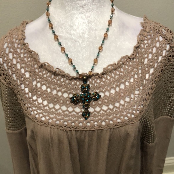 Umgee taupe open embroidered lace shoulder dress loose swing style runs big - Picture 3 of 11